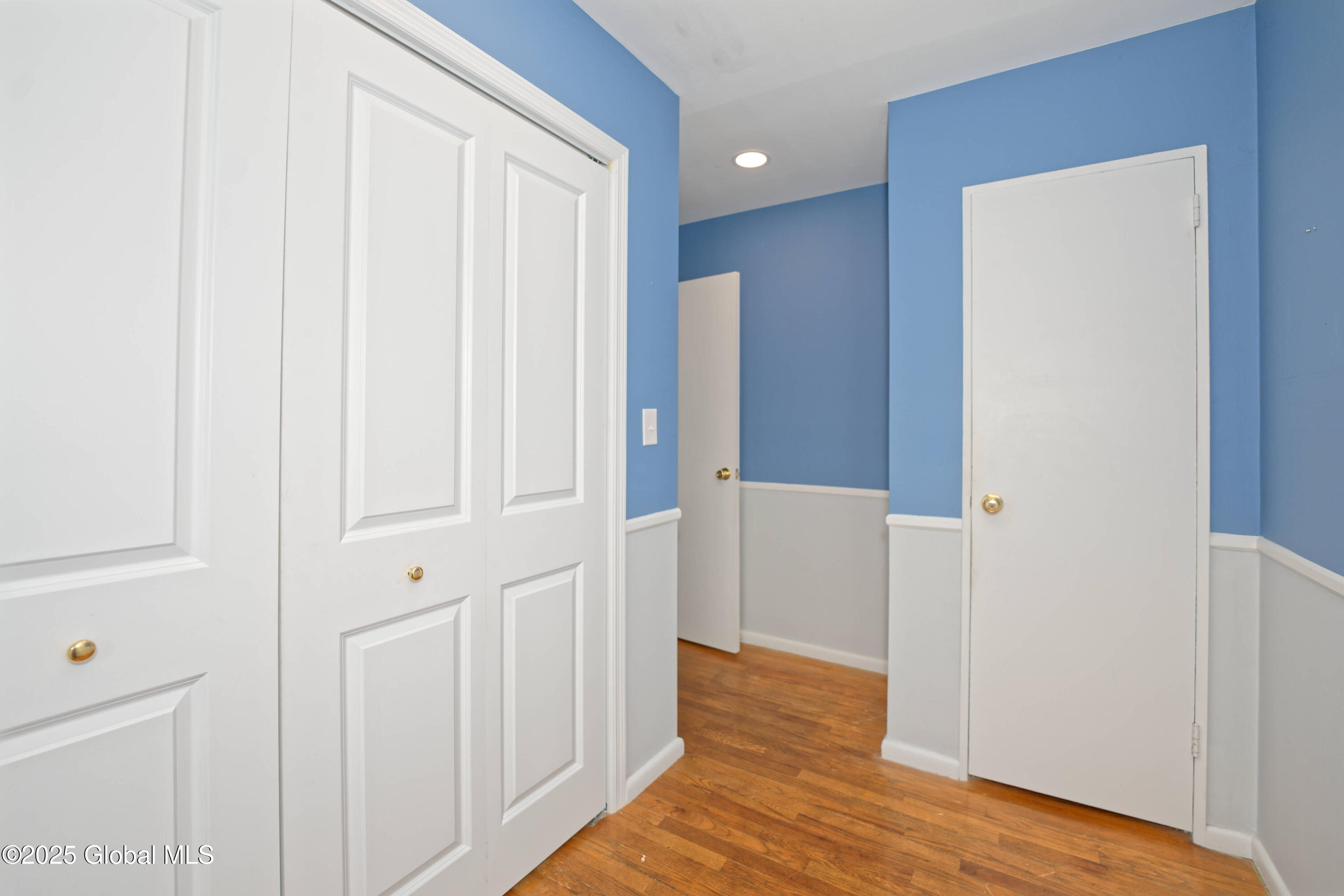 60 Hunting Road Colonie, NY 12205 - Photo 36 of 44 8 Laundry 2