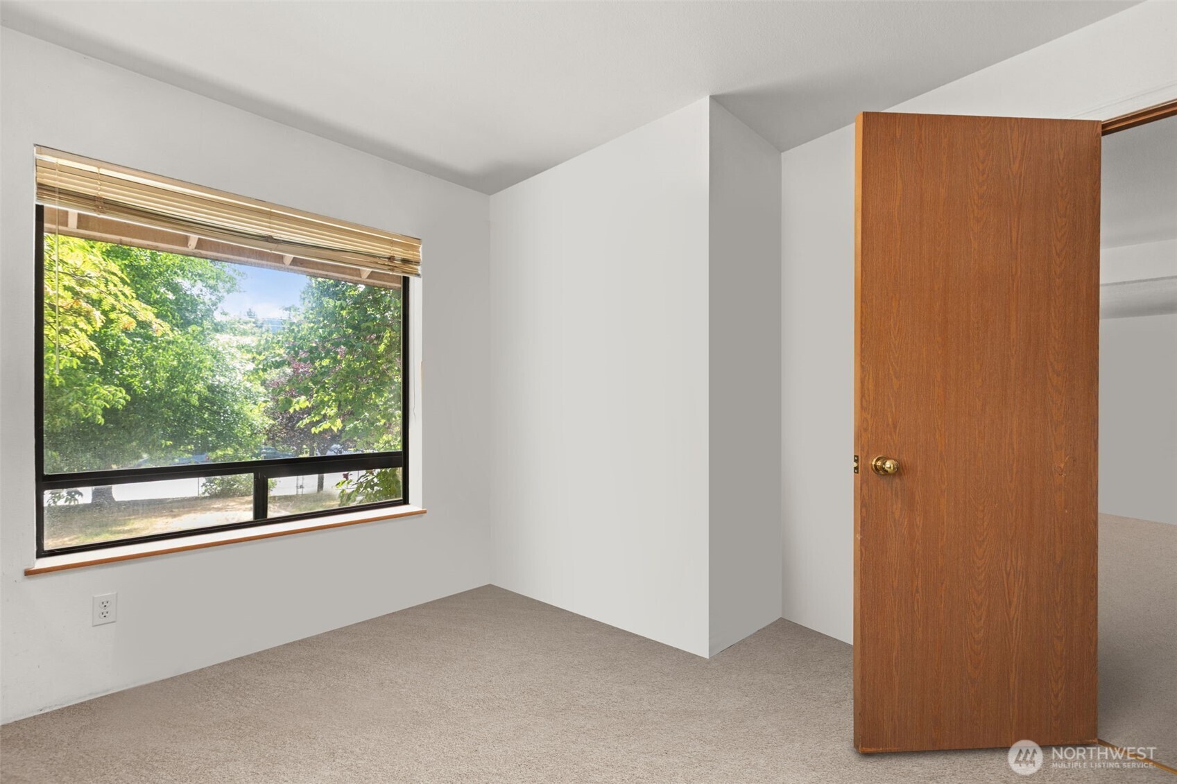 8480 Icicle Road Leavenworth, WA 98826 - Photo 13 of 40 an empty room with windows