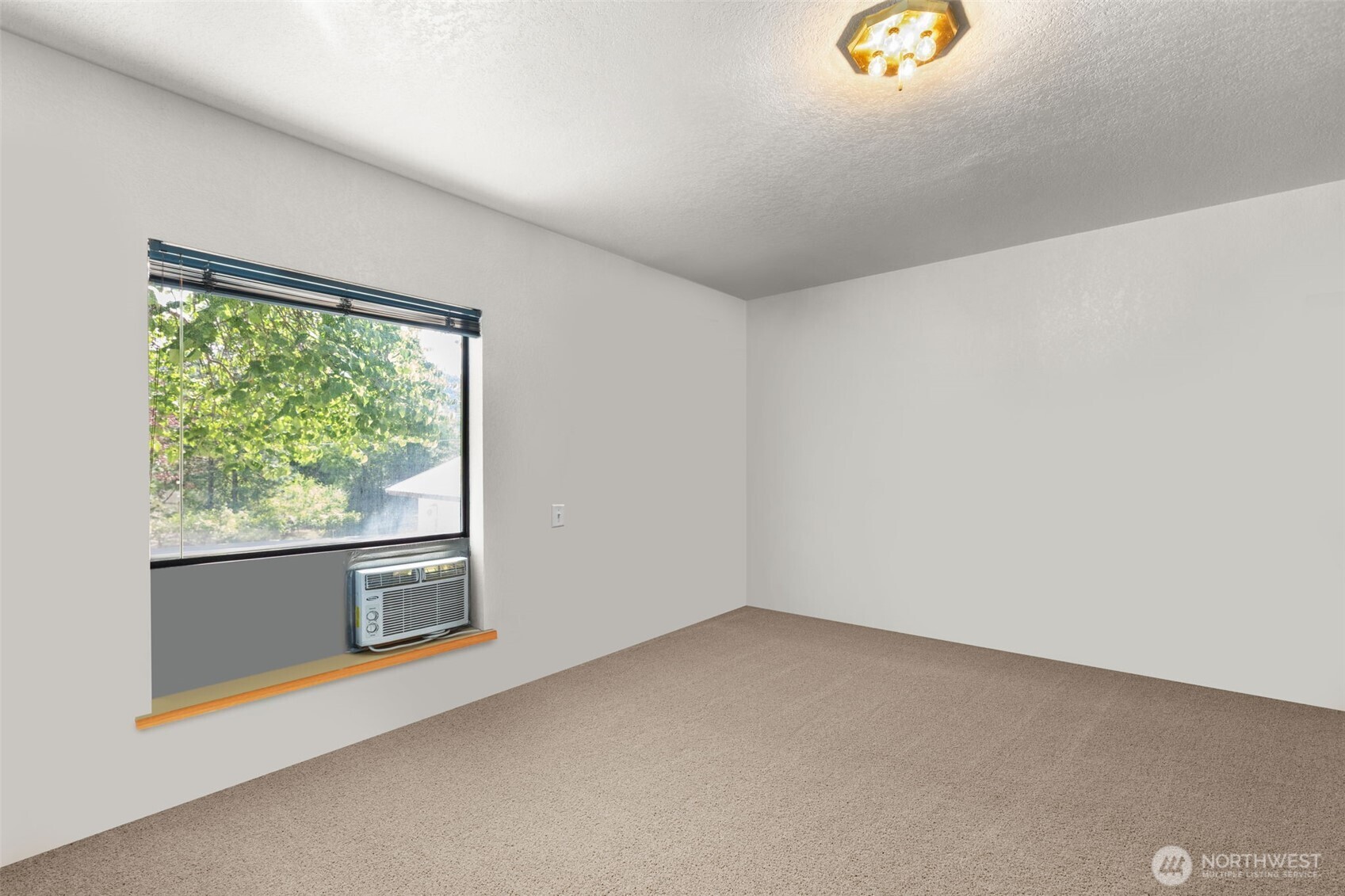 8480 Icicle Road Leavenworth, WA 98826 - Photo 18 of 40 an empty room with a window