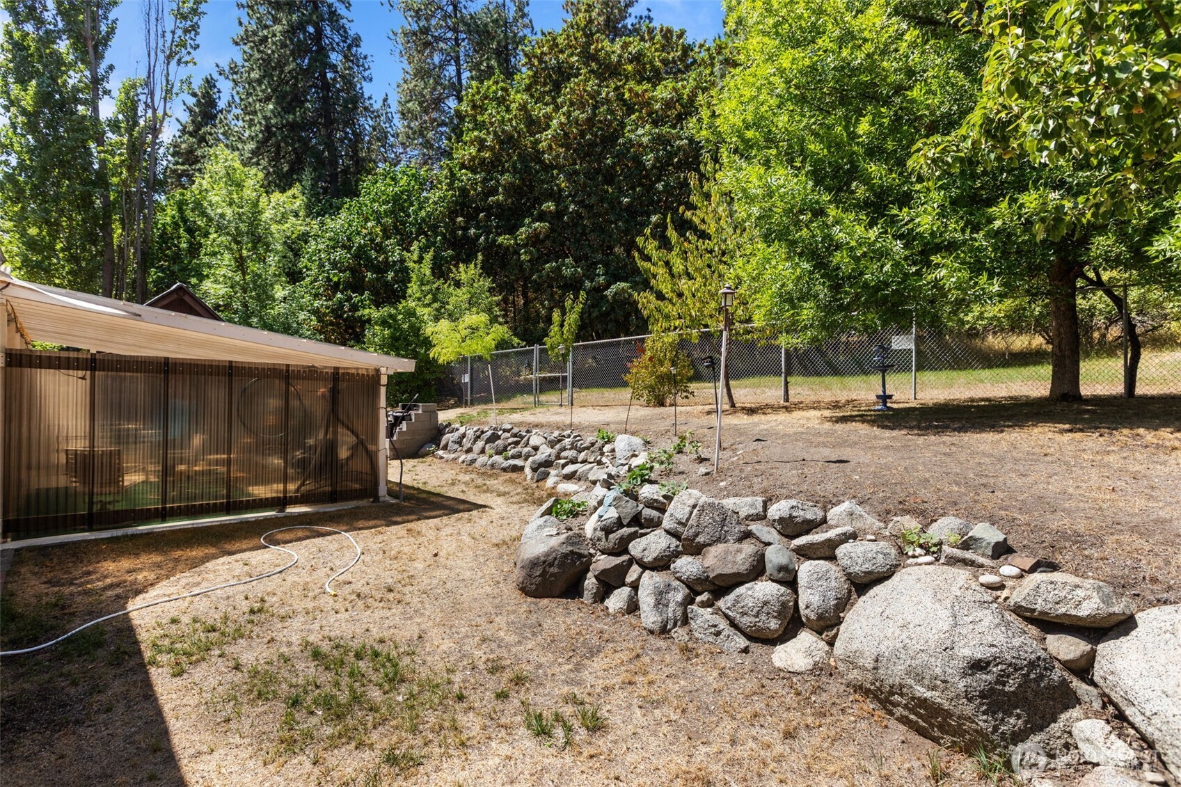 8480 Icicle Road Leavenworth, WA 98826 - Photo 33 of 40 a view of a backyard of the house