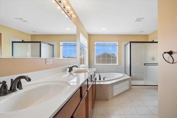 $565,000 | 3004 Crossfire Trail, Elgin, IL 60124