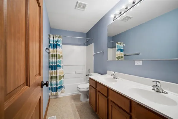 $565,000 | 3004 Crossfire Trail, Elgin, IL 60124