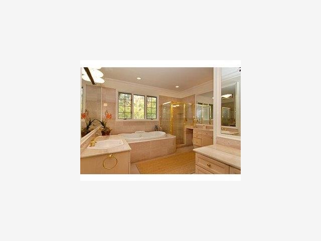 480 Pullman Road Hillsborough, CA 94010 - Photo 8 of 9