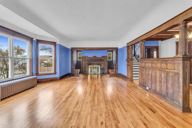 $349,900 | 1512 West Washington Avenue, Jackson, MI 49203