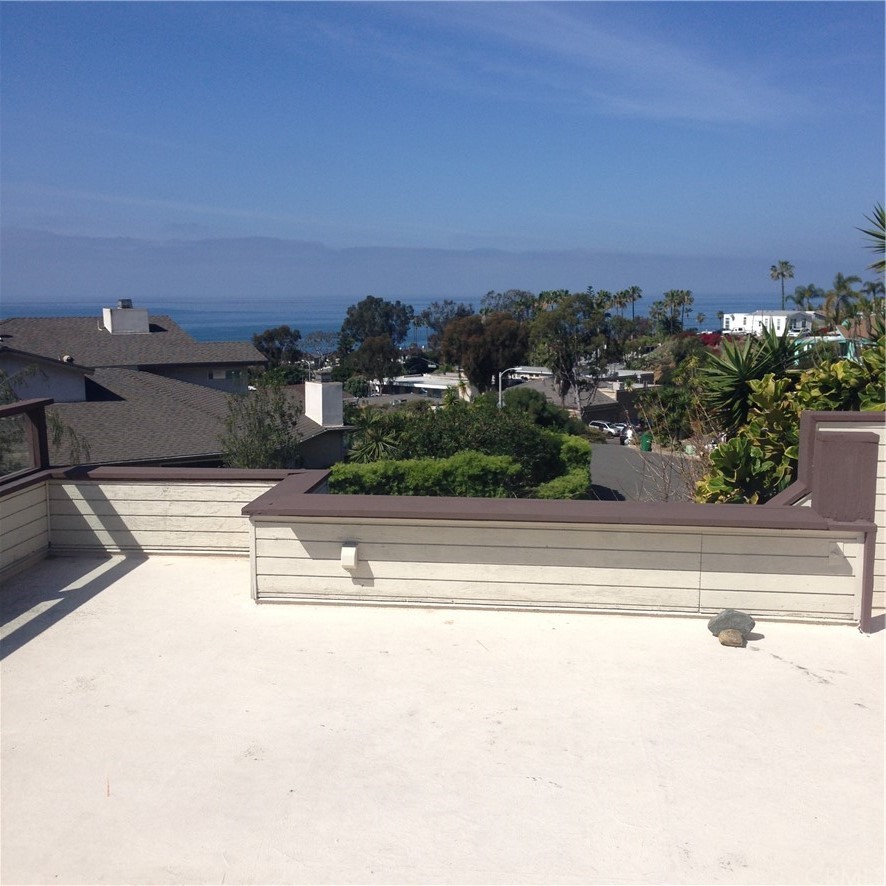 30772 Marilyn Drive Laguna Beach, CA 92651 - Photo 17 of 26 a view of a terrace