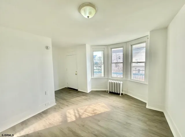 $2,500 | 2825 Arctic Avenue, Unit 2, Atlantic City, NJ 08401