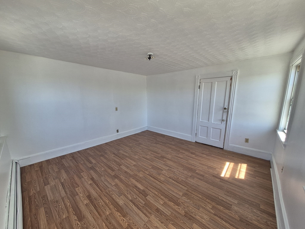 155 R Washington Street, Unit 3 Peabody, MA 01960 - Photo 3 of 17