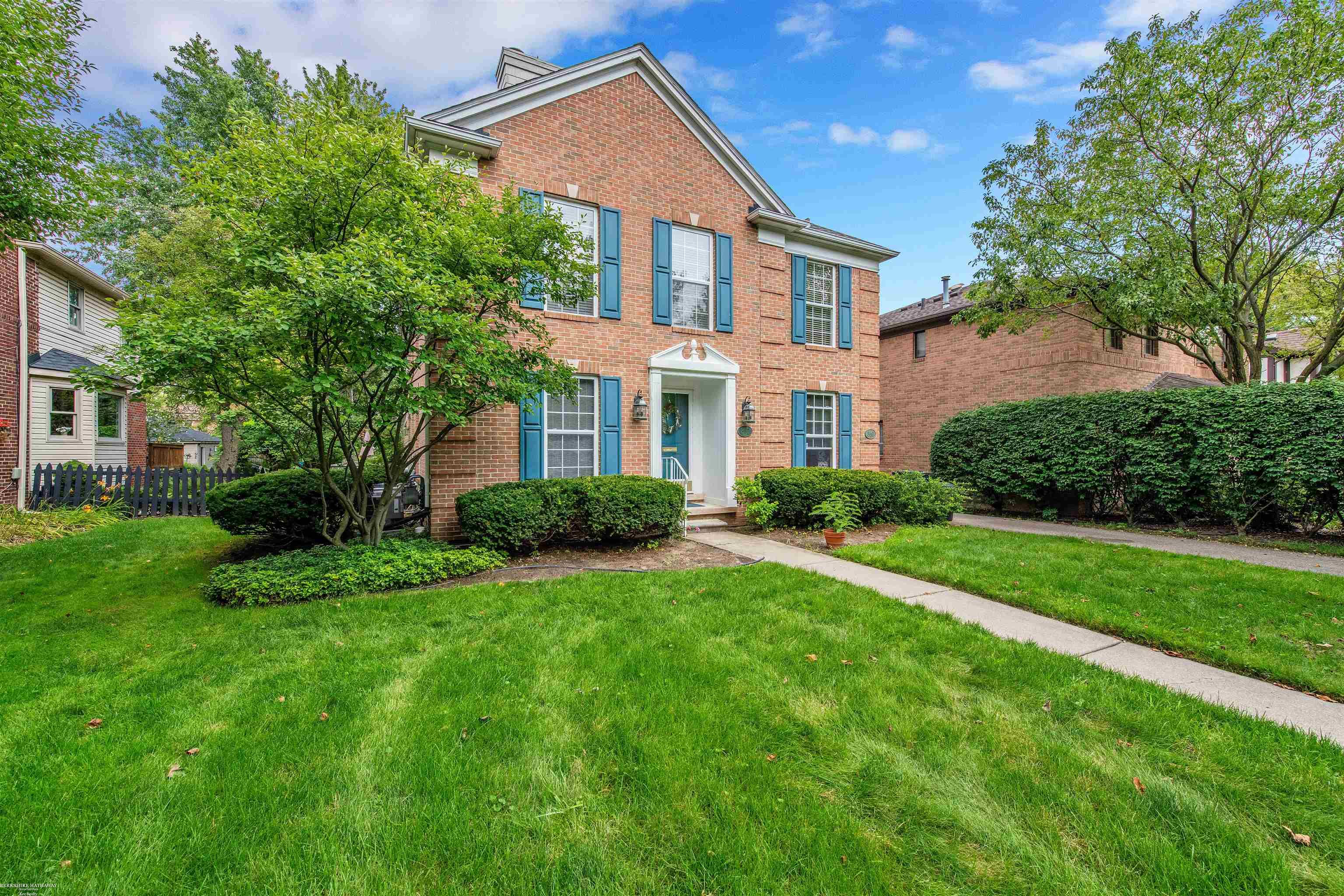 860 Neff Road Grosse Pointe, MI 48230 - Photo 1 of 30
