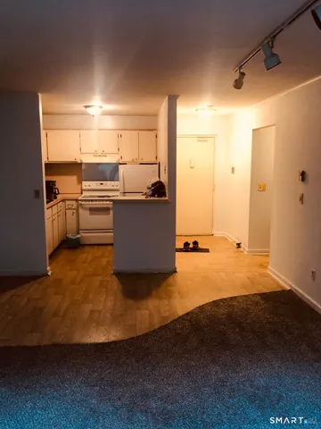 $1,450 | 25 Donna Drive, Unit B5, New Haven, CT 06513