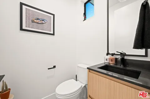 $1,399,999 | 1444 Hi Point Street, Los Angeles, CA 90035