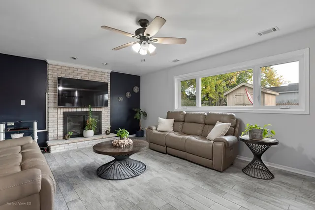 $399,900 | 5319 Martha Lane, Oak Forest, IL 60452