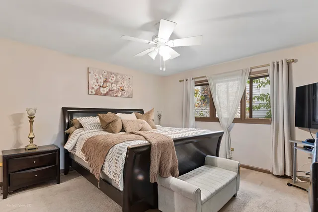 $399,900 | 5319 Martha Lane, Oak Forest, IL 60452