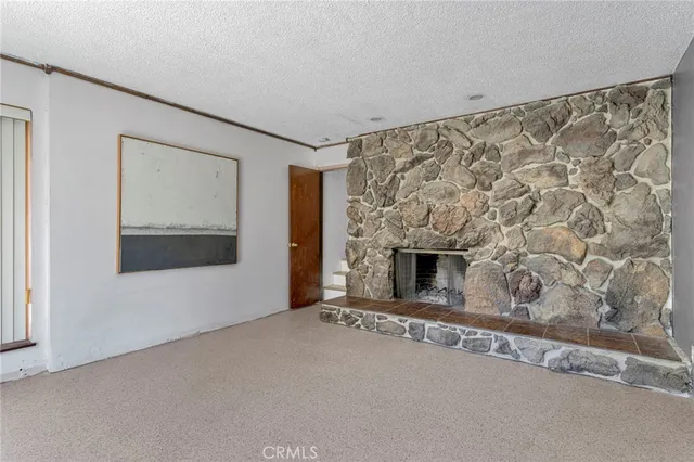 $500,000 | 1074 Yellowstone Drive, Wrightwood, CA 92397