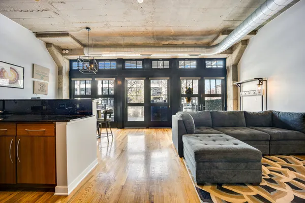 $349,999 | 1111 West 15th Street, Unit 123, Chicago, IL 60608