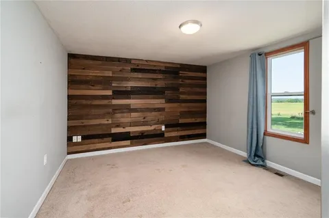 $278,000 | 29873 Northeast Scott Road, Greeley, KS 66033