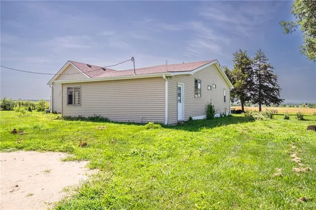 $278,000 | 29873 Northeast Scott Road, Greeley, KS 66033