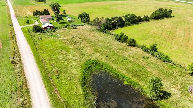 $278,000 | 29873 Northeast Scott Road, Greeley, KS 66033