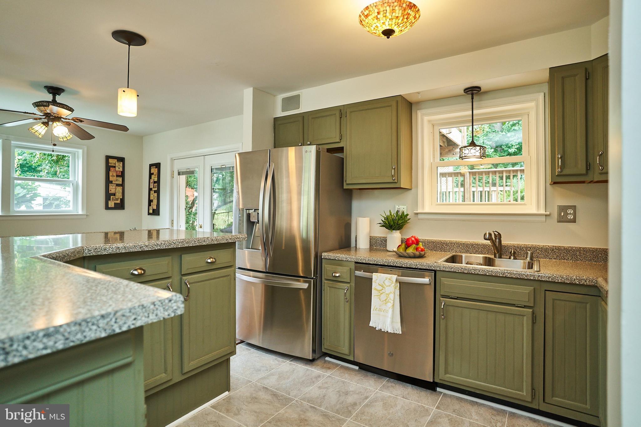 7516 Jervis Street Springfield, VA 22151 - Photo 8 of 30 Sun-Filled Updated Kitchen