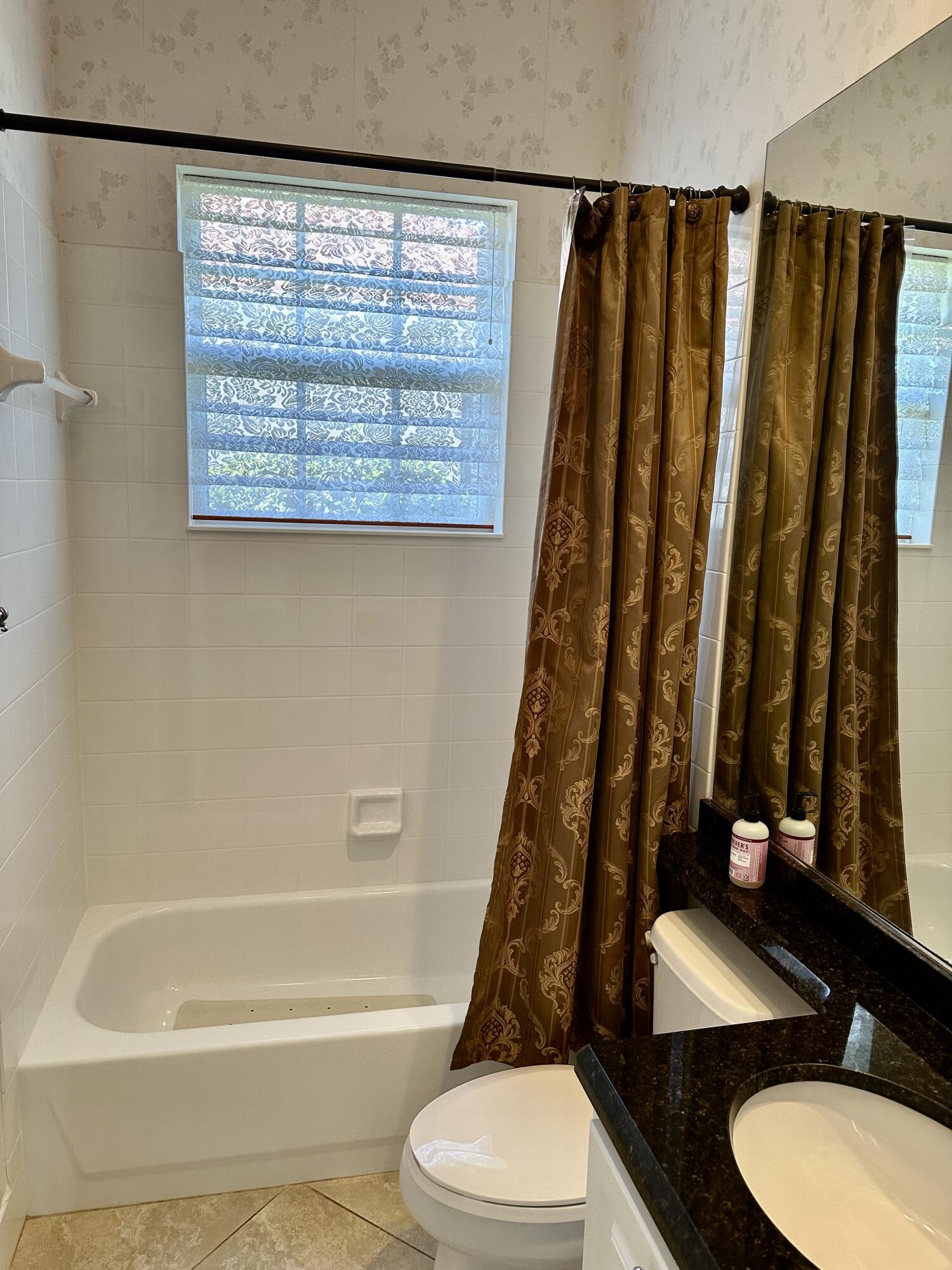 7647 Red River Road West Palm Beach, FL 33411 - Photo 28 of 95 GUEST BATH