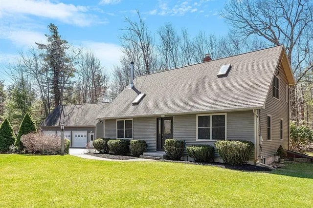 $625,000 | 84 Murray Road, Ashburnham, MA 01430