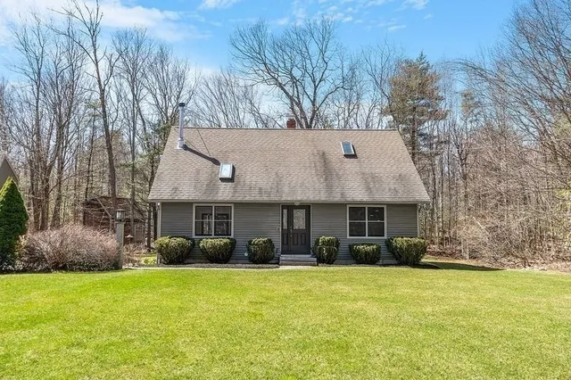 $625,000 | 84 Murray Road, Ashburnham, MA 01430