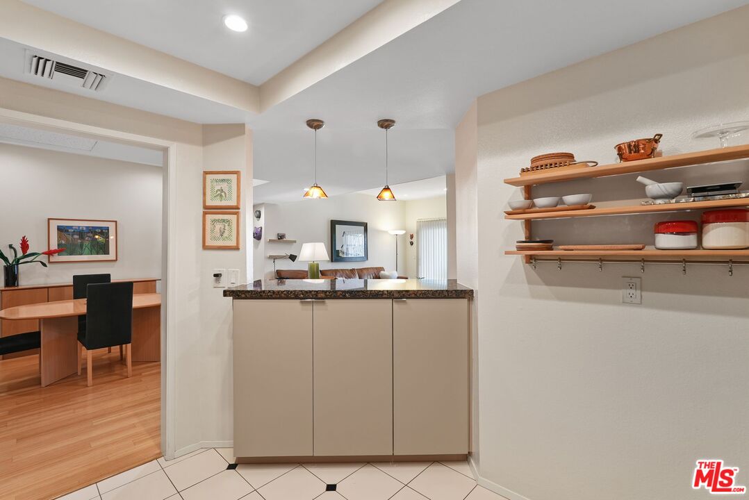 8160 Manitoba Street, Unit 113 Playa del Rey, CA 90293 - Photo 14 of 48