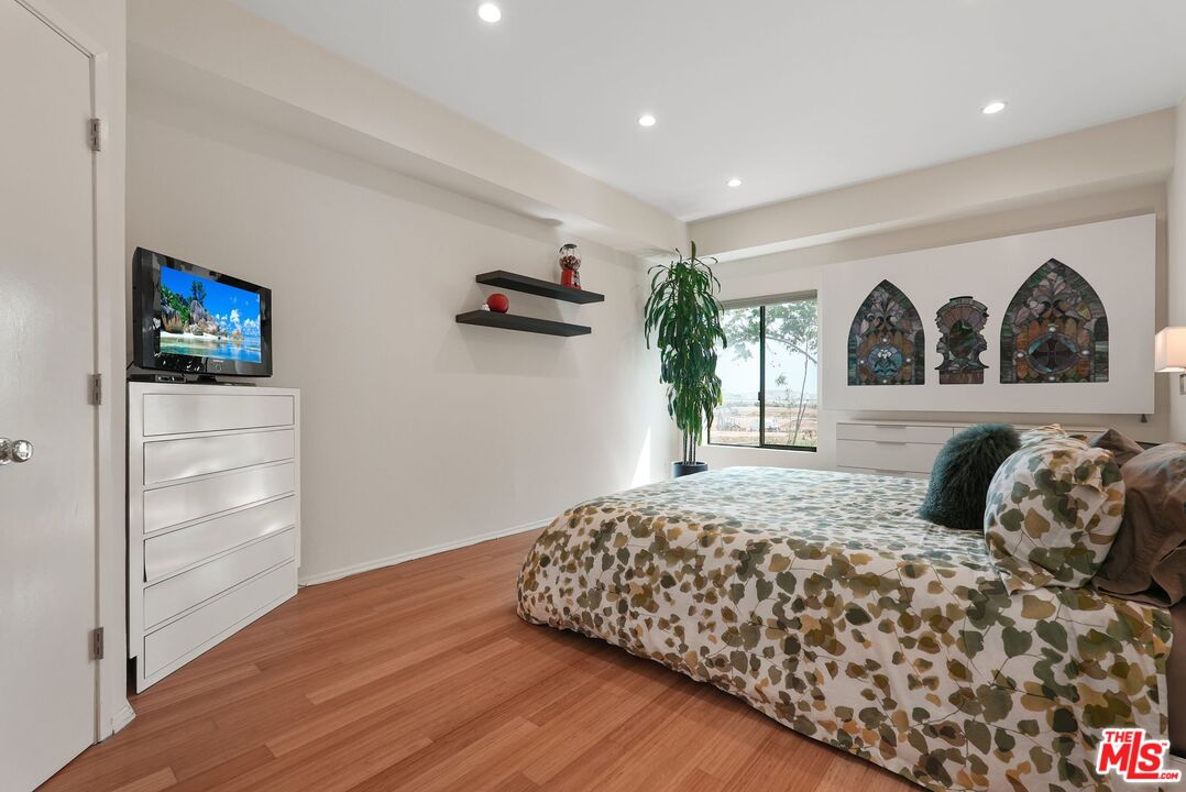 8160 Manitoba Street, Unit 113 Playa del Rey, CA 90293 - Photo 22 of 48