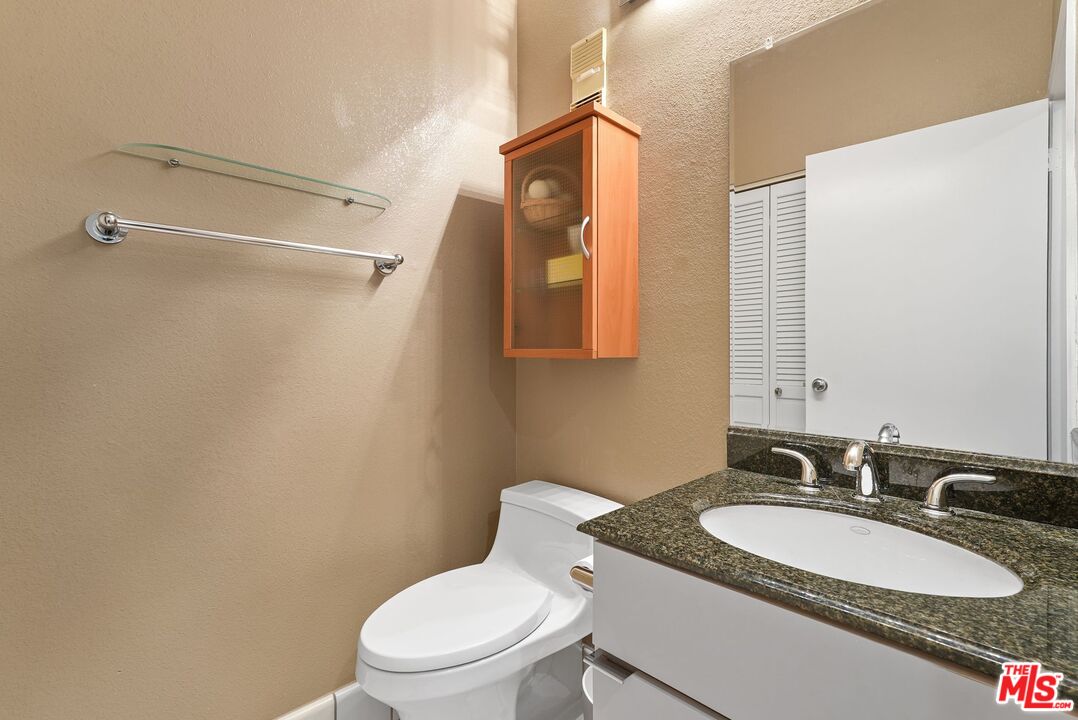 8160 Manitoba Street, Unit 113 Playa del Rey, CA 90293 - Photo 29 of 48