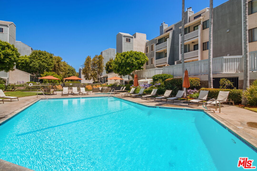 8160 Manitoba Street, Unit 113 Playa del Rey, CA 90293 - Photo 42 of 48