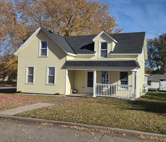 $299,900 | 254 Court Street South, Prescott, WI 54021