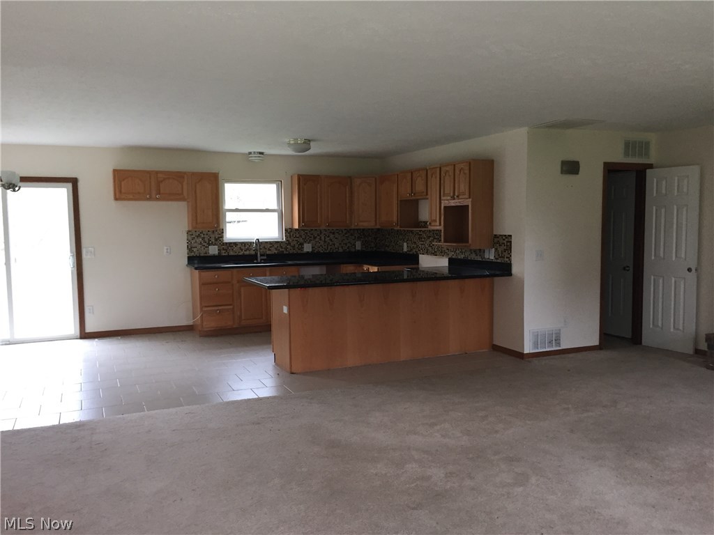 2255 Dock Road Madison, OH 44057 - Photo 9 of 18