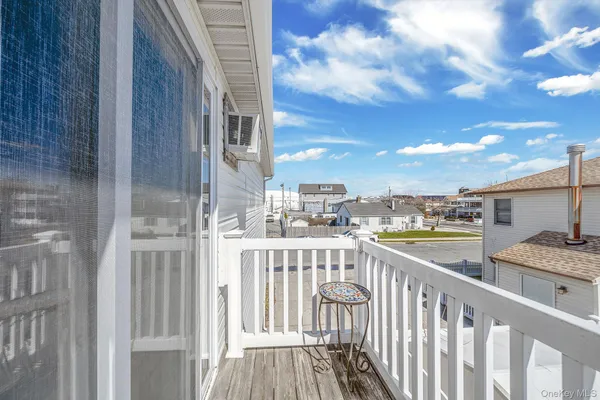 $4,000 | 272 East Harrison Street, Unit 2, Long Beach, NY 11561