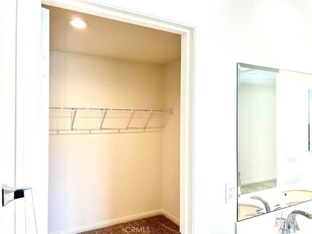 a view of utility room