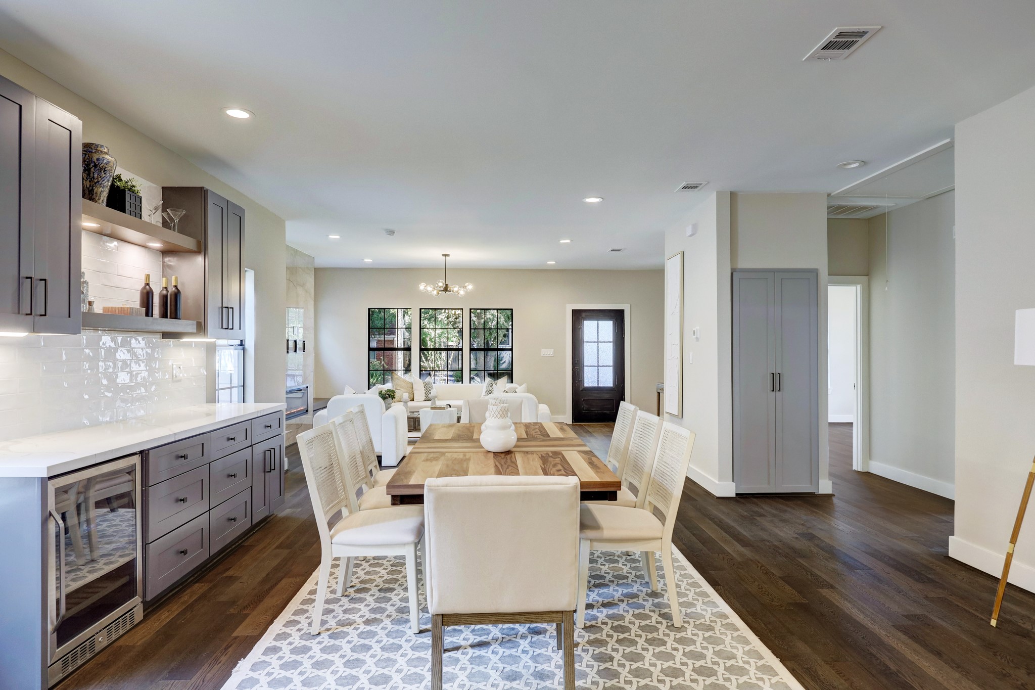 2109 Sul Ross Street Houston, TX 77098 - Photo 9 of 23
