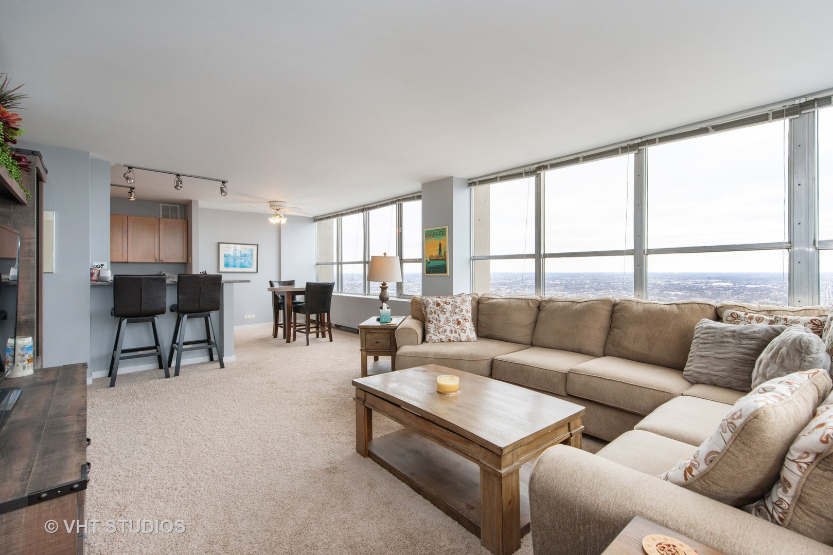 655 West Irving Park Road, Unit 4916 Chicago, IL 60613 - Photo 4 of 13