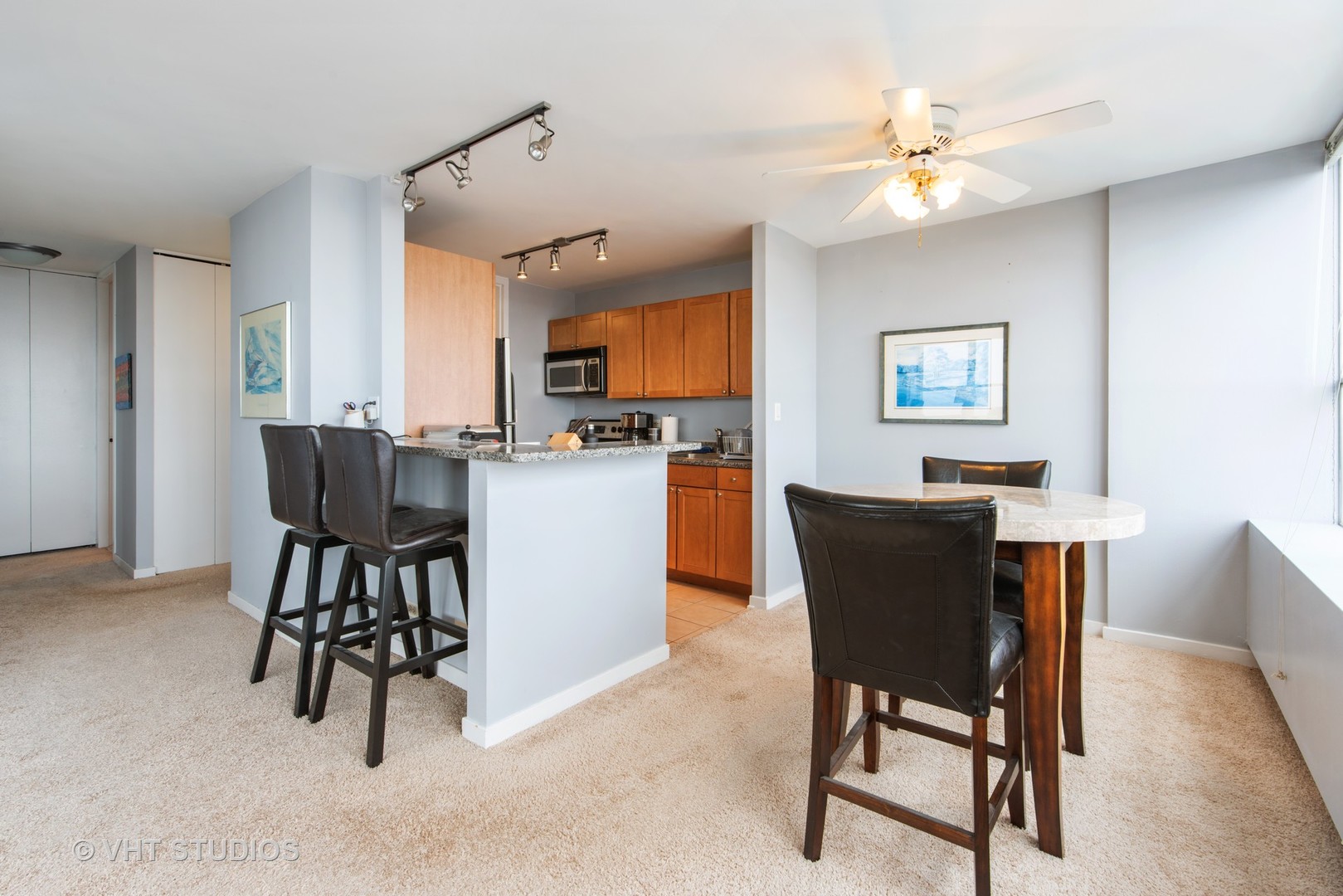 655 West Irving Park Road, Unit 4916 Chicago, IL 60613 - Photo 5 of 13