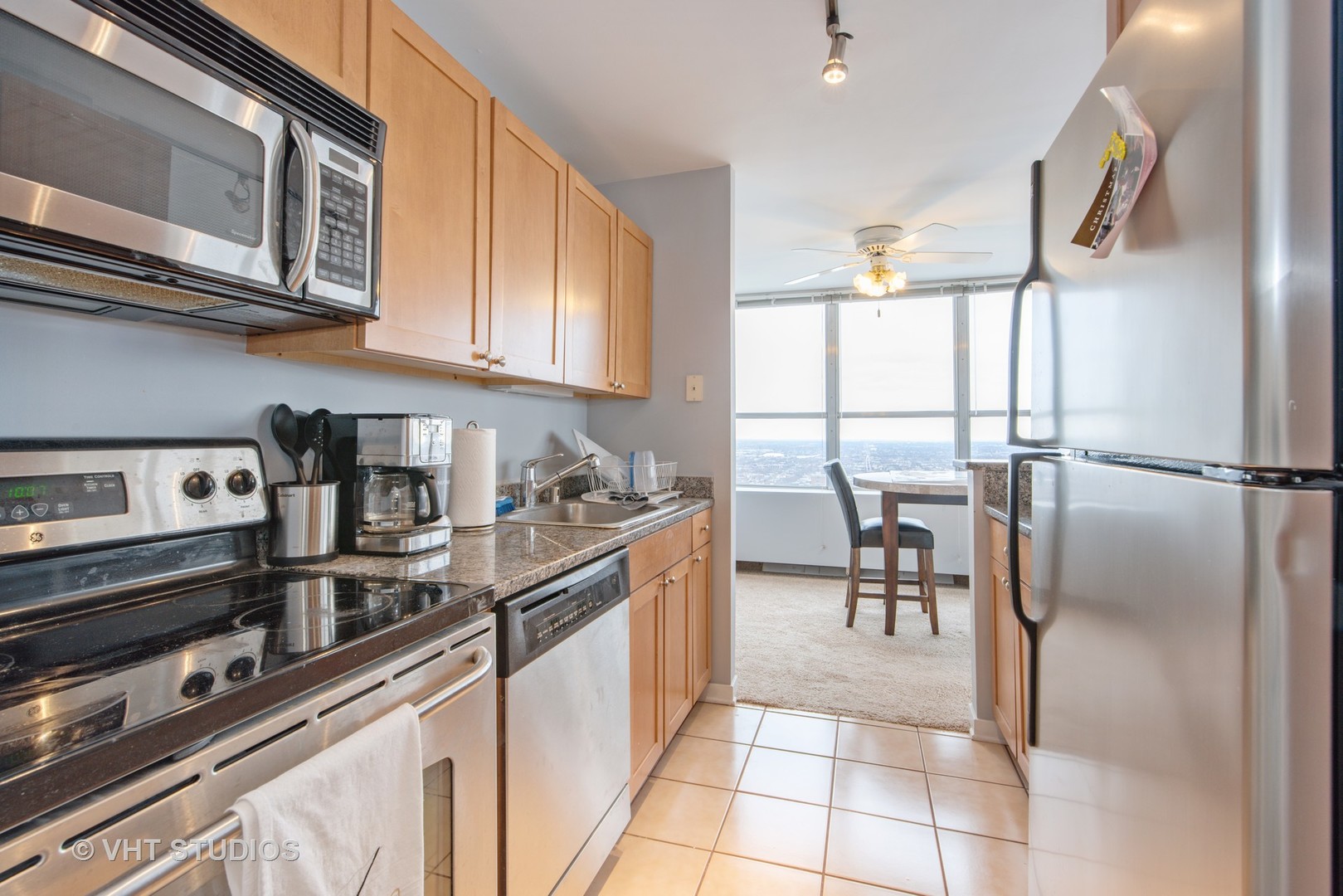 655 West Irving Park Road, Unit 4916 Chicago, IL 60613 - Photo 6 of 13