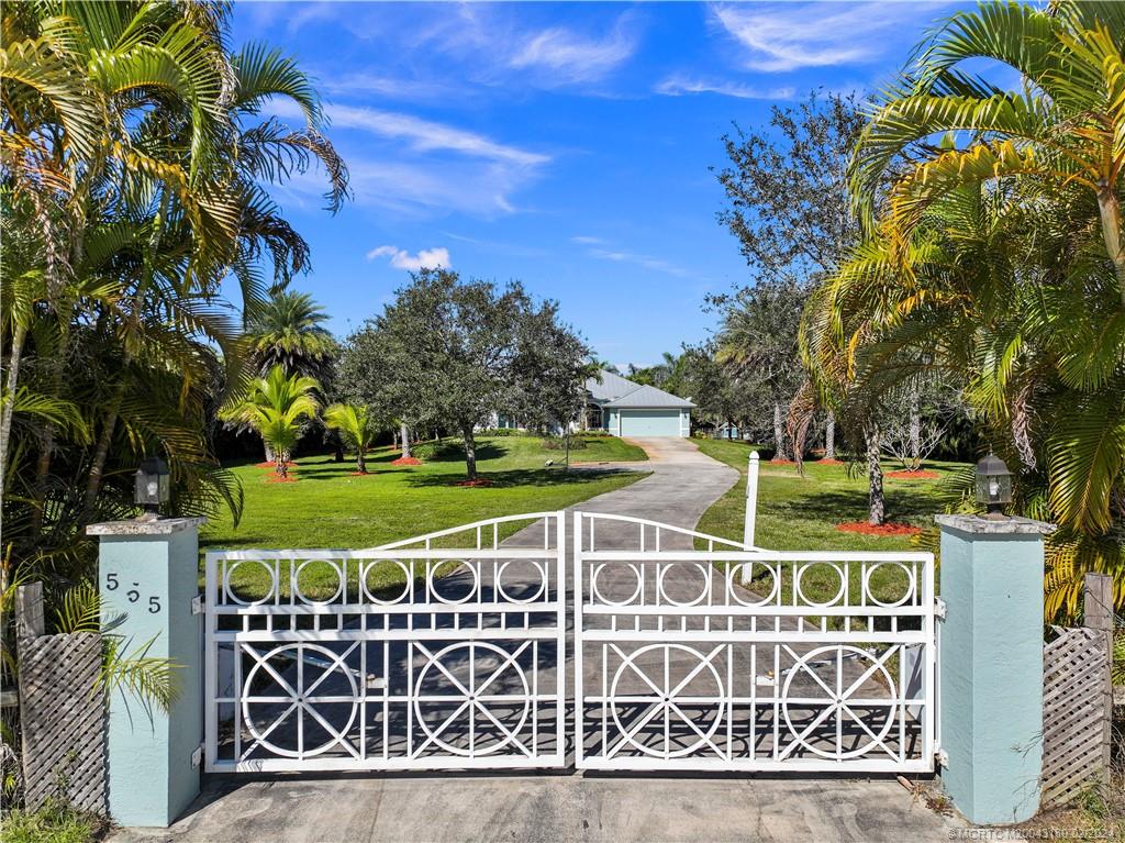 555 Southeast Salerno Road Stuart, FL 34997 - Photo 3 of 80 Gallery Image 3