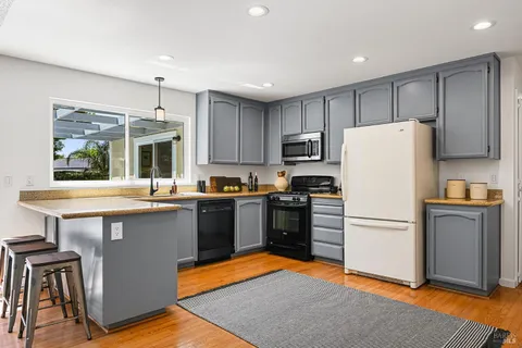 $765,000 | 501 Firelight Drive, Santa Rosa, CA 95403