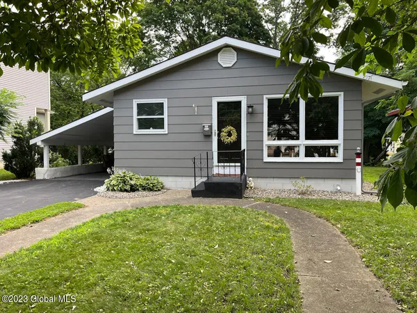 $2,699 | 132 Jefferson Street, Saratoga Springs, NY 12866