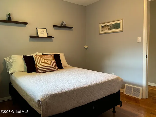 $2,699 | 132 Jefferson Street, Saratoga Springs, NY 12866