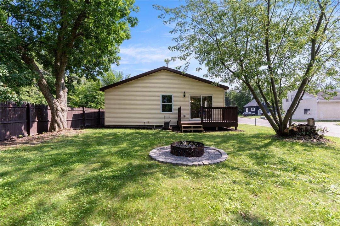 711 Southeast 13th Street Brainerd, MN 56401 - Photo 3 of 27