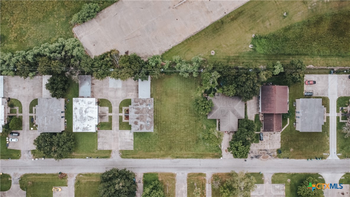 902 Simpson Road Victoria, TX 77904 - Photo 4 of 6