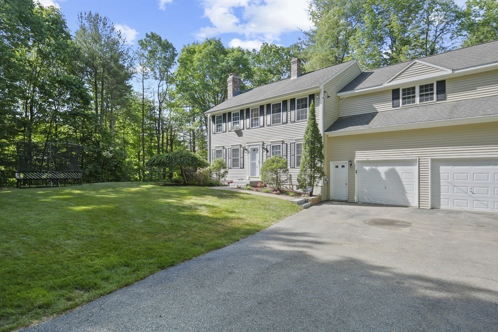 28 New Westminster Road Hubbardston, MA 01452 - Photo 2 of 37 Gallery Image 2