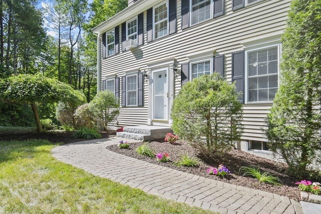 28 New Westminster Road Hubbardston, MA 01452 - Photo 3 of 37 Gallery Image 3