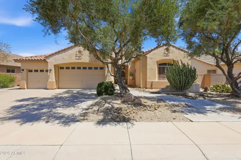 $670,000 | 8056 West Louise Drive, Peoria, AZ 85383
