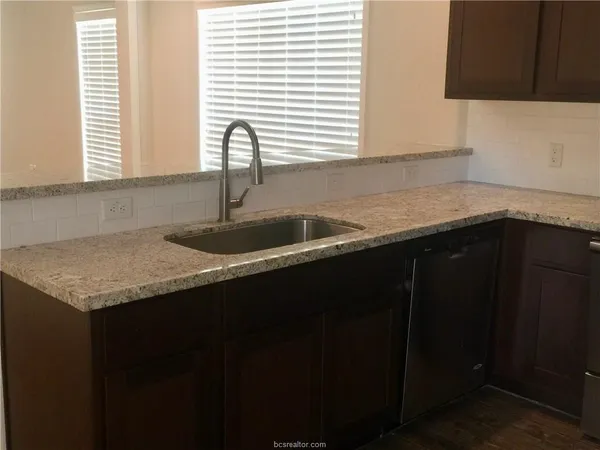 $3,500 | 109 Ehlinger Drive, Bryan, TX 77801