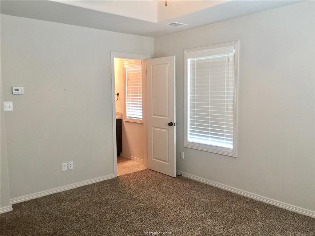 109 Ehlinger Drive Bryan, TX 77801 - Photo 9 of 25