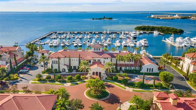 $1,970,000 | 5701 Bowen Daniel Drive, Unit 805, Tampa, FL 33616