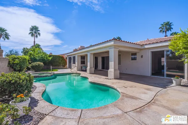$739,000 | 2 Brentwood Way, Palm Desert, CA 92260
